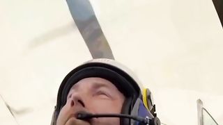 Formula 1 and Plane ????️ Amazing