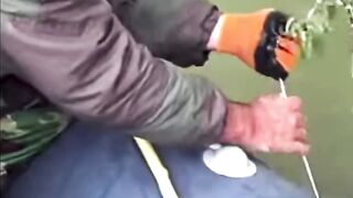 Речные монстры, огромные сомы отваривают руки. Реальная рыбалка