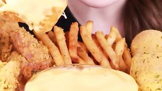 Fried chicken & Cheese balls