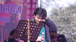 पवन सिंह ने काजल राघवानी को किया पानी पानी