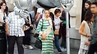 This Magic Trick Explained ???? (levitation)