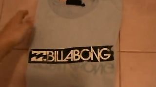 How to fold T-shirt in 5 Seconds