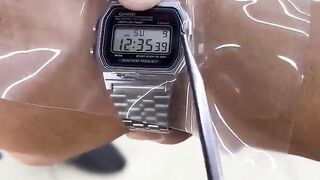 Plastic cover technology on clock ⌚