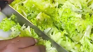 Easy Lettuce Salad Recipe with one secret ingredient, THE BEST healthy summer salad.