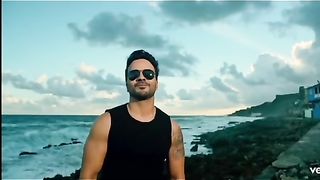 Despacito-Luis fonsi with English captions
