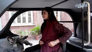 Raksha ya Gari Pakistani_Girl_Ne_Comfortable_Rickshaw_Bana_Dia_Bari_Company
