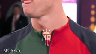The boy's feeling when he was shaken by his idol