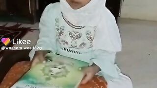 Aiza reading quran
