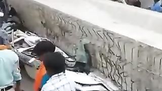 bridge gir gaya ????????????
