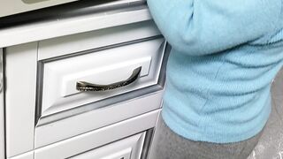 Вадим вчиться користуватися компютером