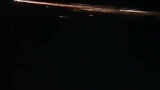 Destroços de um foguete chinês atravessam os céus de Nagpur, Maharashtra.