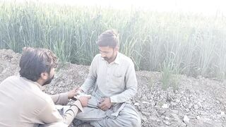 AJ pta chla lalich waqi buri bala hi????????