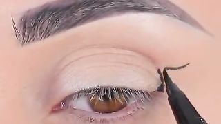 Perfect winged eyeliner in seconds