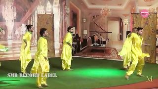 SOBIA_KHAN_STAGE_PERFORMANCE_PAA_JAPHIYAN_GHUT_GHUT_-_NASEEBO_LAL_PUNJABI_SONG