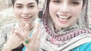 Hot girls