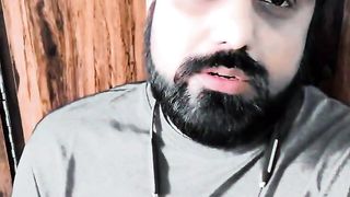 Kya Pata Aaj Hum Tars Rhy Ho