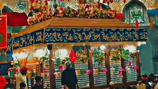 Qalendar lal jholy Lal