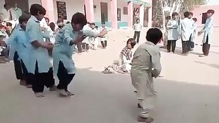 Saraiki jhumar in school | Saraiki dance | balochi jhumar | balochi chaap nourz