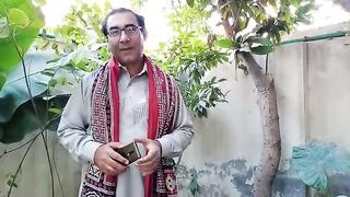 Dr. Sagheer Ahmad Sagheer reciting his ghazal