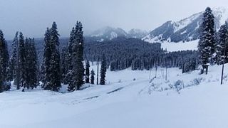Snow clearance doodpathri