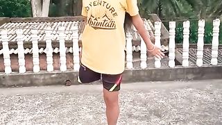 yeh dhokay pyar ke dhokay song with one leg dance performing