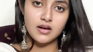 beautiful girl singing hindi song with new style
