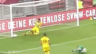 0 IQ Moments in Football ???????? #shorts