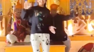 Mehmaan_-_Song_Dance_Ha_Mahara_Ho_Mahara_HoMahara_Mehman_Bhala_Aaviya_HaMahara_Rajasthani