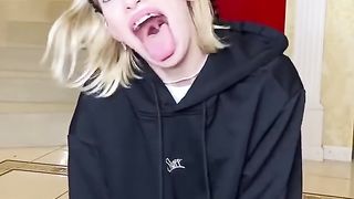 Tik-Tok- Знакомство с котом