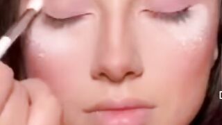 Beautiful Makeup(like n subscribe pls)