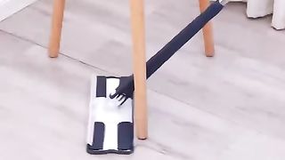 360 degree head rotating twisting mop with ascrapper