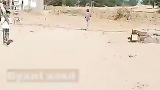 viral cricket video of village girl----_shorts _viralvideo _cricketviralvideo _gullycricket(360P).