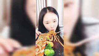 Asmr eating food noodles eggs