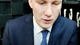 Что бы не превратится в инфантильного мужчинку не думой о не
