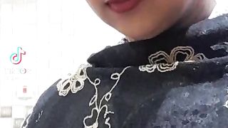 Aunty  very nice song