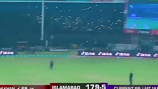 Cricket fans Azam Khan vs hasnain