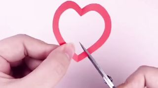DIY Paper Heart Chain Craft Handmade ہاتھ سے باآسانی بننے والی پیپر ہارٹ چین#ytshorts #shorts #short