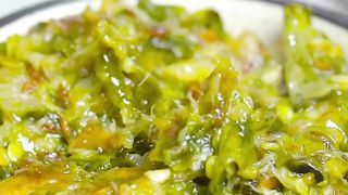 Garlic & green chili sauce #لہسن اور ہری مرچ کی چٹنی