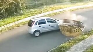 Прикол на дороге.