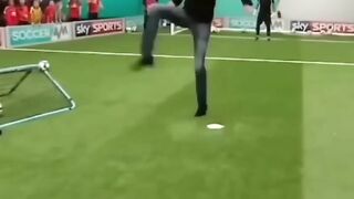 L’ATTAQUANT LE PLUS GRAND DE TOUT LES TEMPS ⚽️⚽️