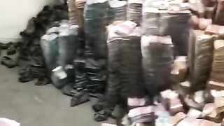caraption ka pesa jo pakistan ka qarza khatam kar sakta he