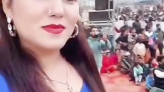Nepali aunty  very masti song  dance