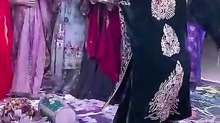 Pakistan  pari very masti dance