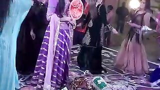Pakistan  very good masti dance