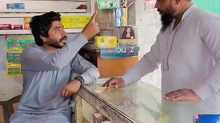 Molvi pakra gaya