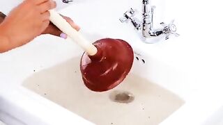 Clever way to use zip ties
