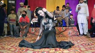 Sanu_Nashian_Te_Lawanr_Ala_Ton_En_,_Rimal_Shah_Dance_Performance