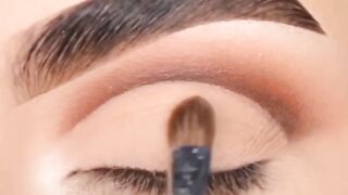 Cut crease eye makeup