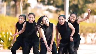 Nice group dance