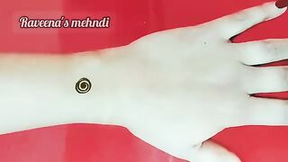 Simple mehndi design